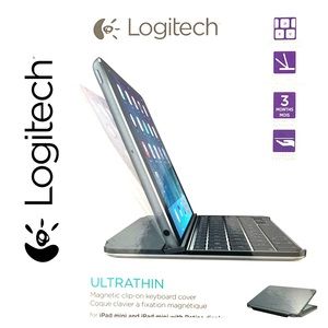 ⭐️Ipad mini Bluetooth Keyboard⭐️